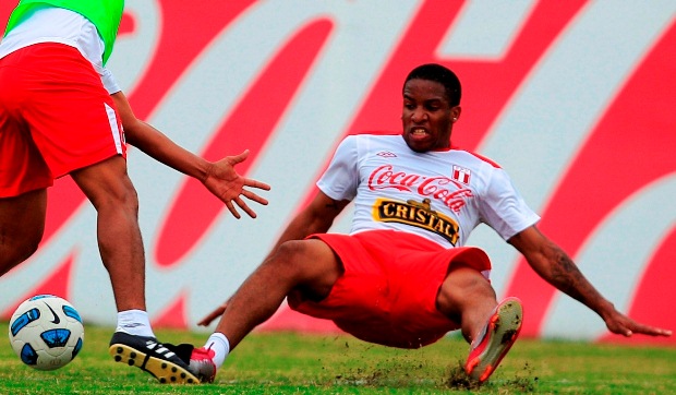 Jefferson Farfán queda fuera ante Uruguay