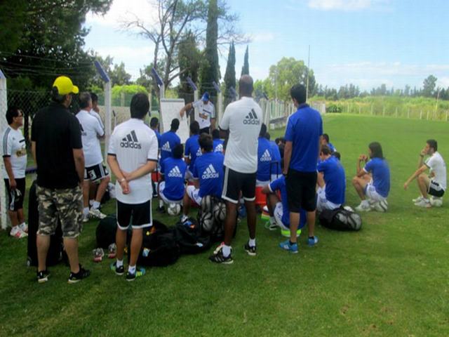 Cristal listo para enfrentar a Nacional por la Copa Bandes