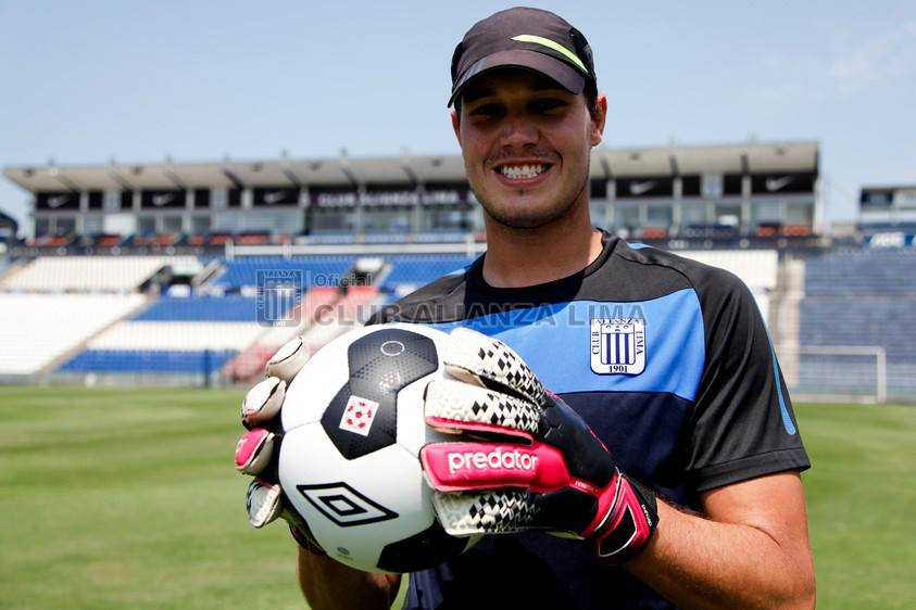 George Forsyth: “Si queremos campeonar tenemos que ganar todos los partidos de local”