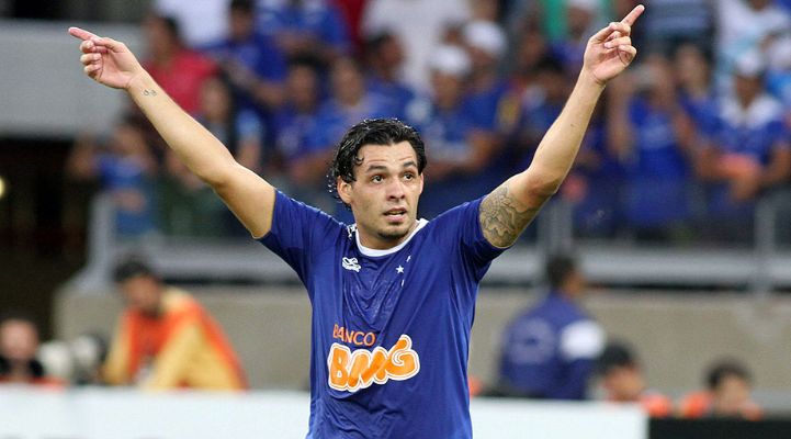 Cruzeiro venció 5 a 1 a la U. de Chile y suma sus tres primeros puntos en el grupo de Real Garcilaso