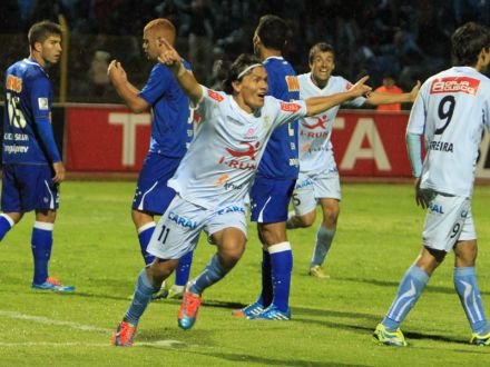 Real Garcilaso venció 2 -1 a Cruzeiro por la Copa Libertadores