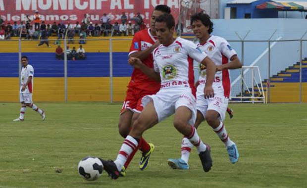 IntiGas goleó por 4-0 a San Simón en Moquegua