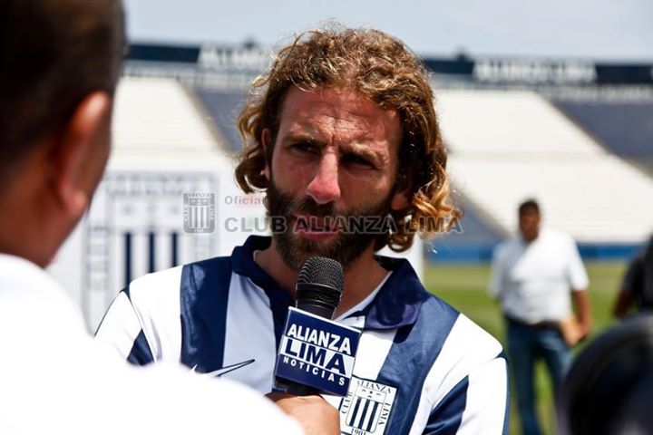 Vigil: “Ante Aurich marcaremos la diferencia con defensa sólida y goles”.