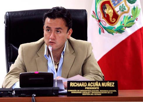 Richard Acuña confirmó postulación  a la presidencia de la FPF