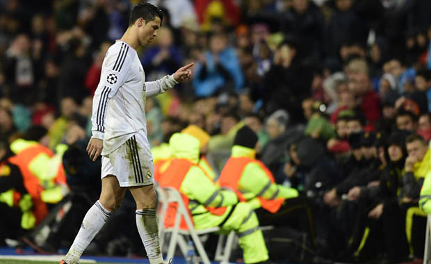 Cristiano Ronaldo se retiro lesionado del partido ante Dortmund