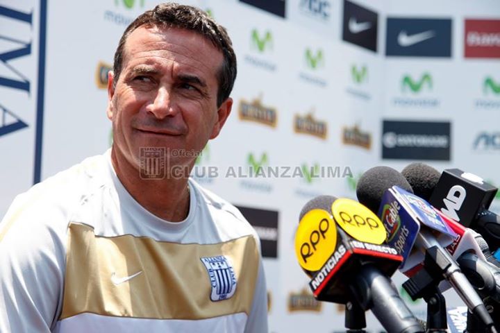 Sanguinetti: “No escucho las críticas, solo veo al hincha contento”