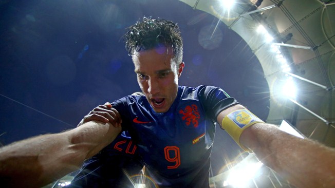 Holanda se cobro su revancha y goleó 5-1 a España