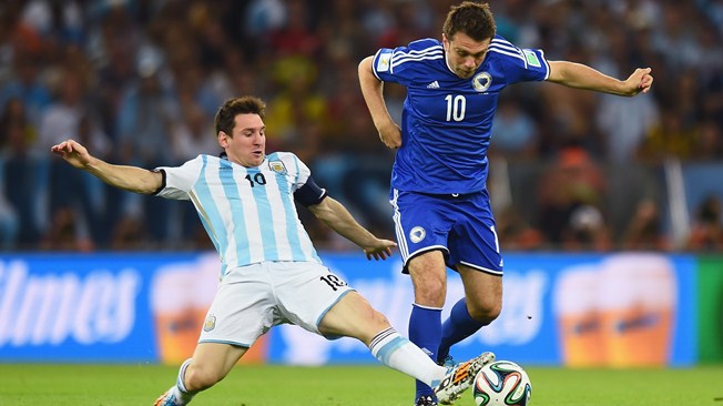 Argentina venció 2-1 a Bosnia y Herzegovina