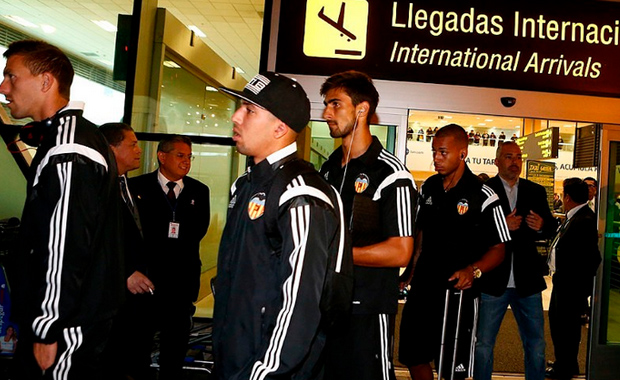 Valencia  ya está en Lima para enfrentar a Alianza Lima
