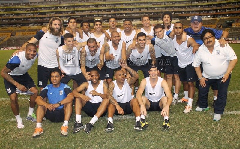 Club Alianza Lima reconoció Estadio de Barcelona de Ecuador
