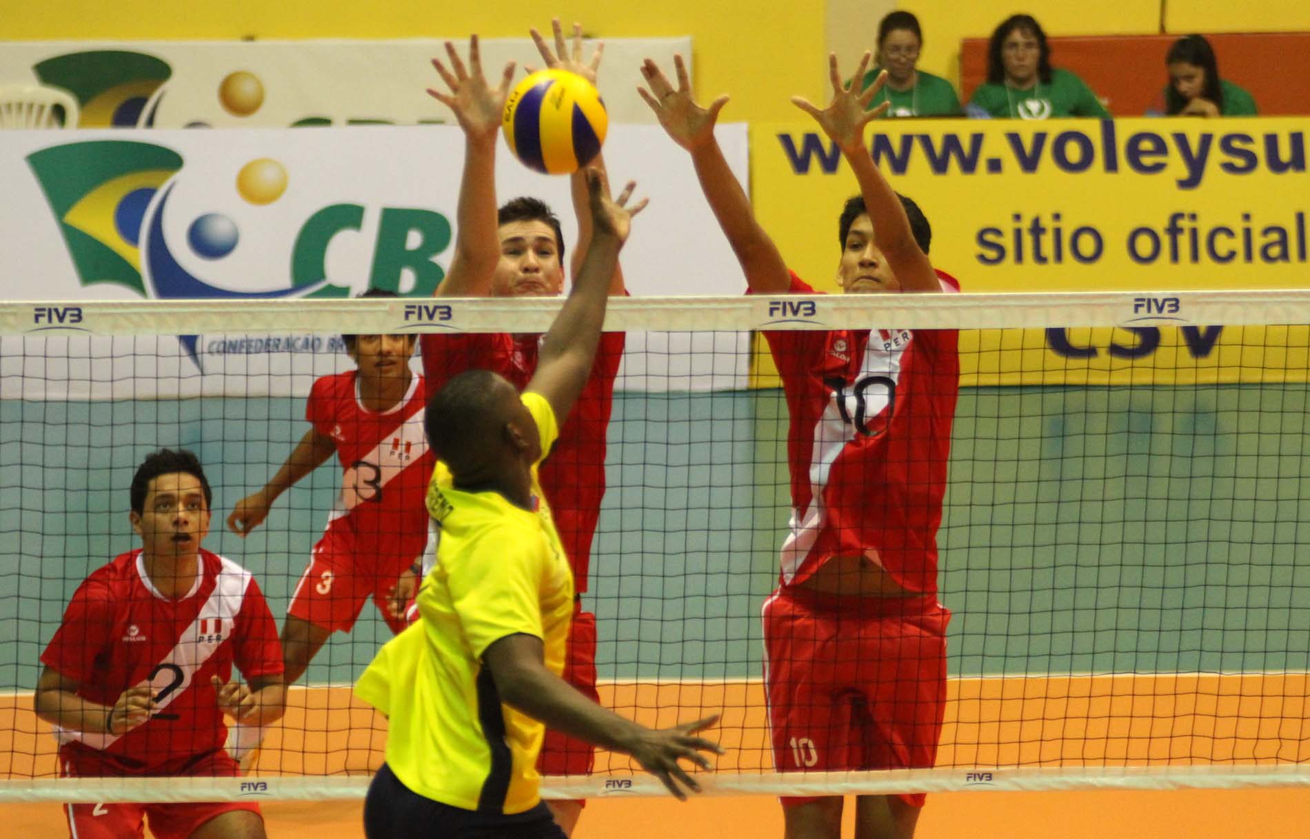 Perú cayó en su debut en el Sudamericano Juvenil Masculino