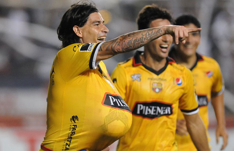 Barcelona golea 3-0 al Alianza Lima en Guayaquil