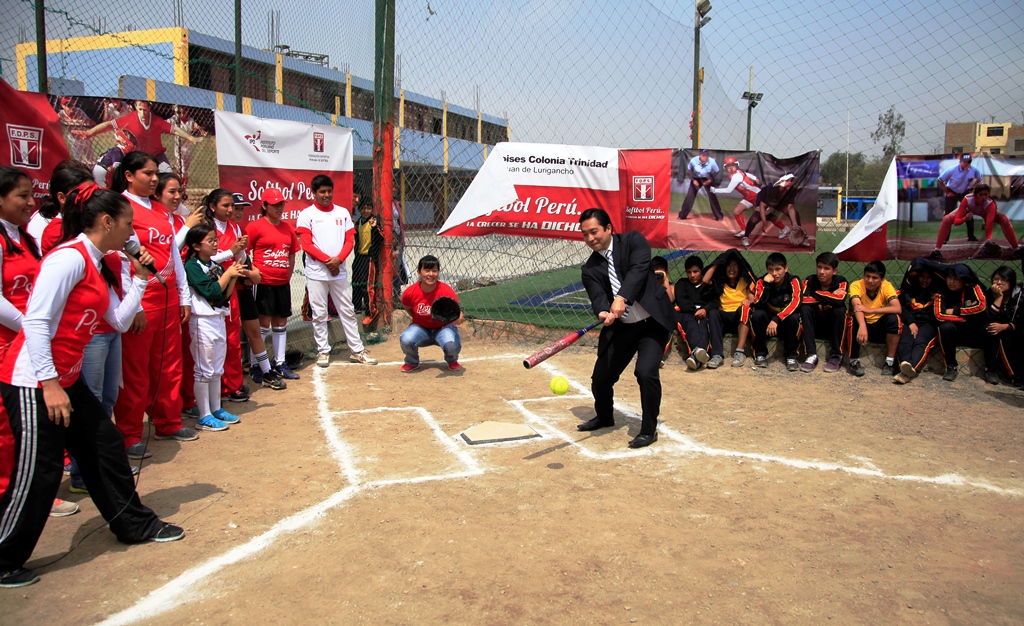IPD y Federación de softbol inauguraron Mini campo deportivo en San Juan de Lurigancho