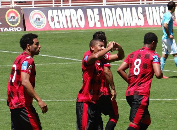 Hizo respetar la casa: Melgar venció por 1-0 a Cristal en Arequipa