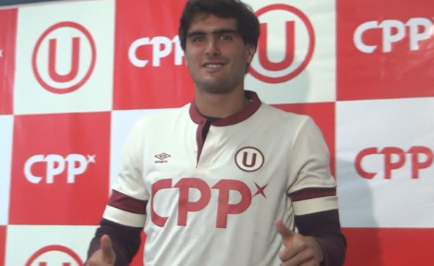 Álvaro Ampuero fue presentado como nuevo jugador de Universitario de Deportes