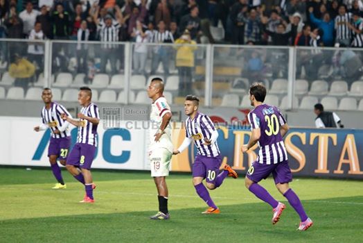 Alianza Lima venció 1-0 a Universitario en el estadio Nacional