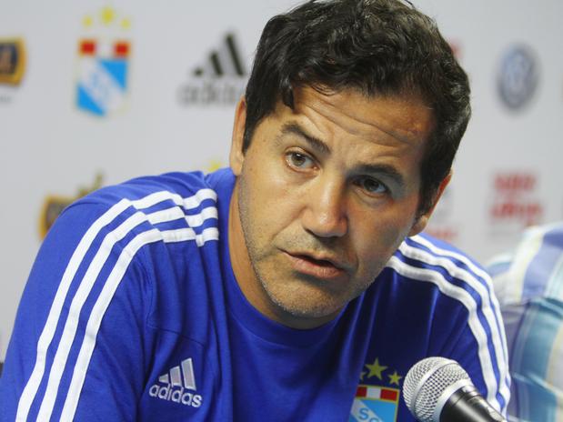 Oviedo confirma contrato de Daniel Ahmed por 7años en FPF