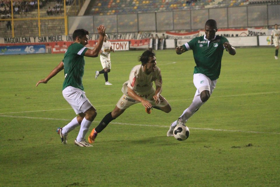 Noche Crema: Universitario perdió 0-2 ante Deportivo Cali