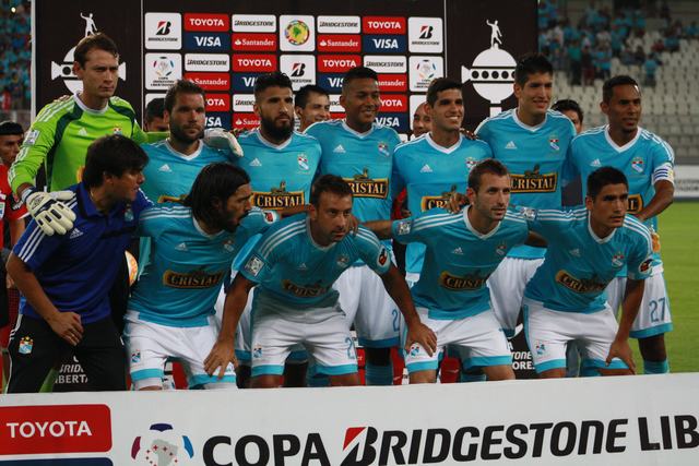 Fotos: Sporting Cristal vs Club Guaraní (Paraguay) – Copa Libertadores 2015