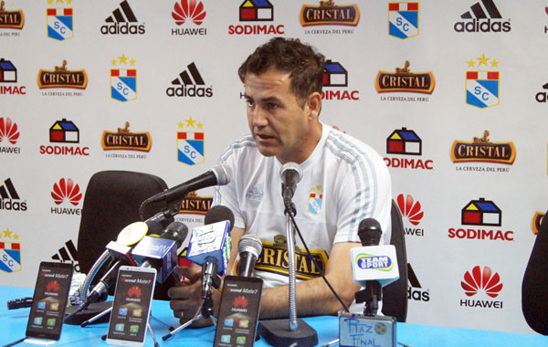 Daniel Ahmed: “Cienciano será un rival duro pero tenemos que ganar”