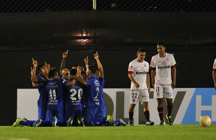 Copa Sudamericana: Emelec derrotó en Guayaquil 3-0 a León de Huánuco