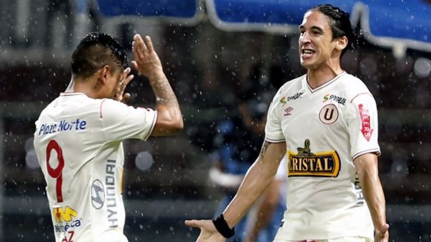 Defensor Sporting vs. Universitario por la Copa Sudamericana
