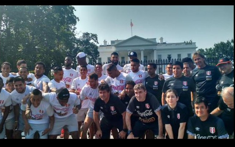 Selección peruana visitó la Casa Blanca a un día de enfrentar a EE.UU.