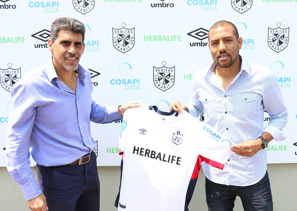 ‘Cachito’ Ramírez firmó por la Universidad San Martín