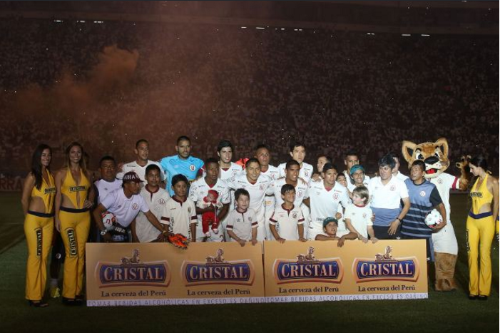 Universitario empató 3-3 con Colo Colo en la “Noche Crema”