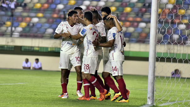 UNIVERSITARIO SE LLEVÓ EL CLÁSICO