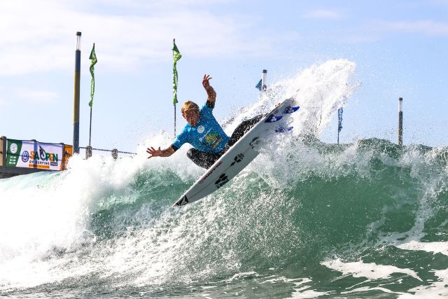 Deportistas peruanos triunfan en el Mundial de Surf y el Gran Prix de Judo