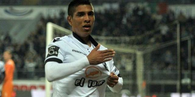 Paolo Hurtado anotó gol con el Vitoria Guimaraes