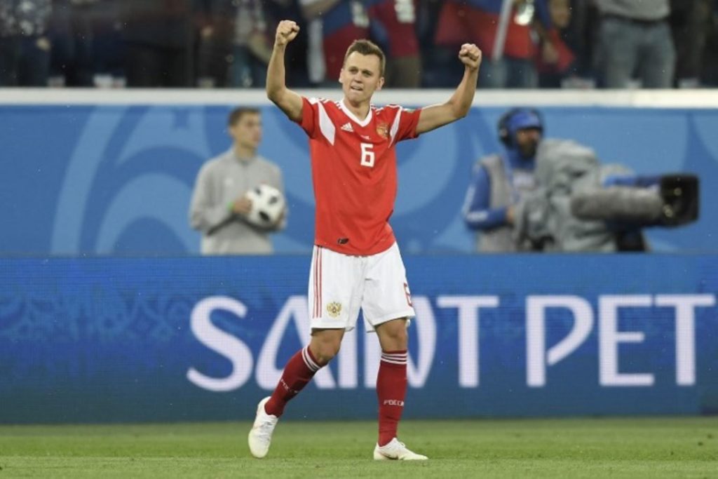 Rusia vence a Egipto por 3-1 y mete un pie y medio en octavos de final del Mundial