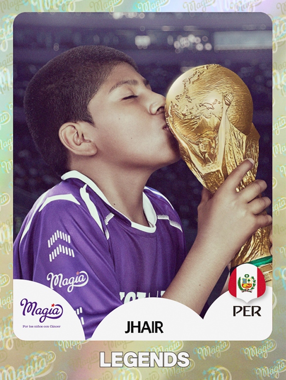 ¡Ya salió la figurita mundialista del único niño peruano que ya levantó la Copa del Mundo!