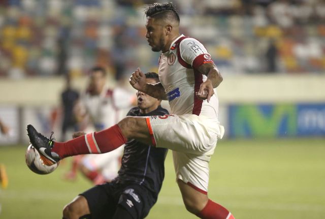 FIFA castiga a Universitario de Deportes con 30,000 dólares de multa