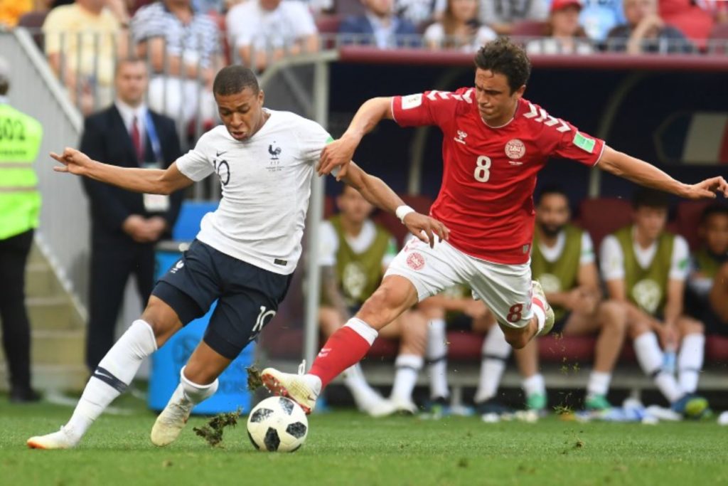 Francia avanza primero del Grupo C y Dinamarca como segundo