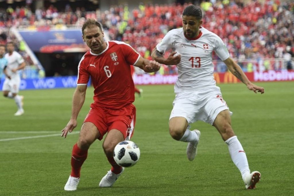 Suiza vence a Serbia por 2-1 y queda a un paso de octavos del Mundial