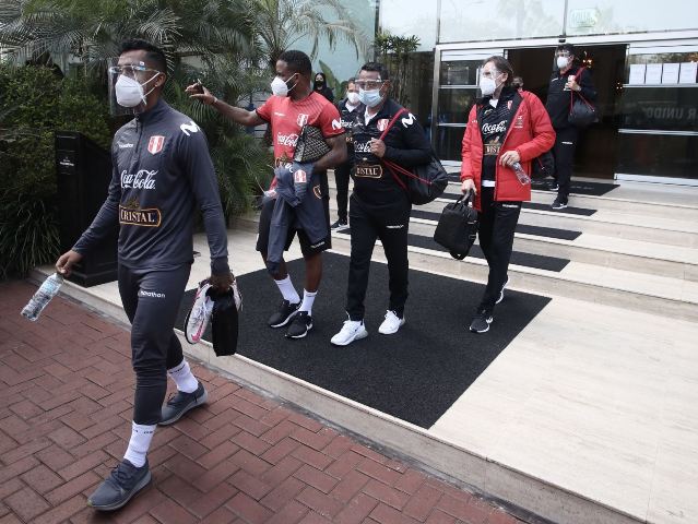 Selección peruana viaja hoy a Santiago a persegSelección peruana viaja hoy a Santiago a perseguir su sueño mundialistauir su sueño mundialista