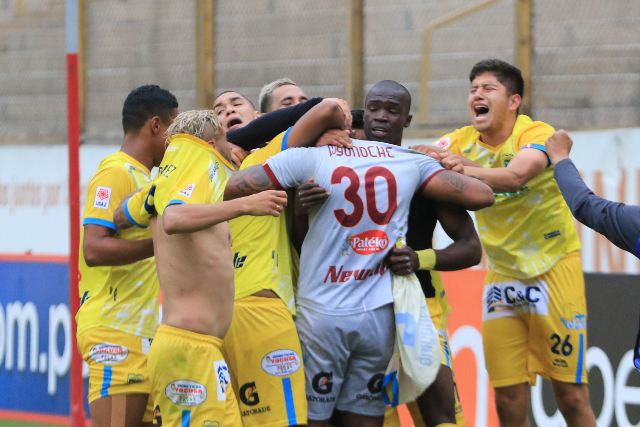 Carlos Stein regresa a Primera División, jugará en Liga 1 2022 tras vencer 4-2 al Binacional, Video Resumen