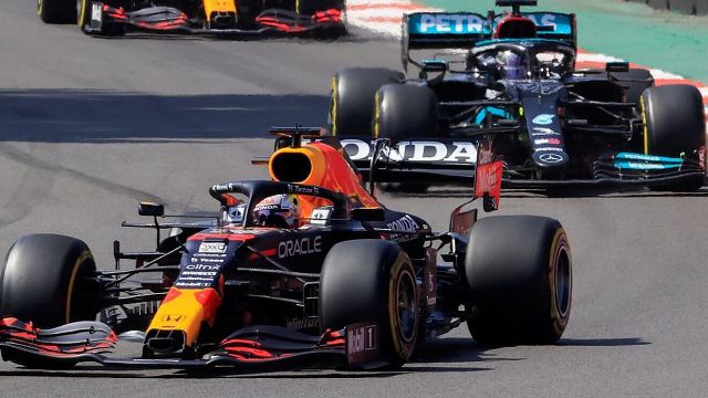 F1:GP BRASIL 2021:Lewis Hamilton ganó la carrera, Verstappen segundo, Bottas tercero y se pelea el Titulo