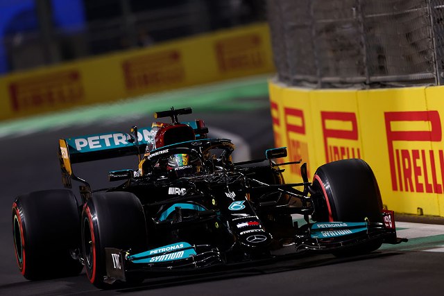 F1: GP de Arabia Saudita, de infarto, Titulo se define en la ultima fecha, Lewis Hamilton gano a Verstappen y definiran en Abu Dabi