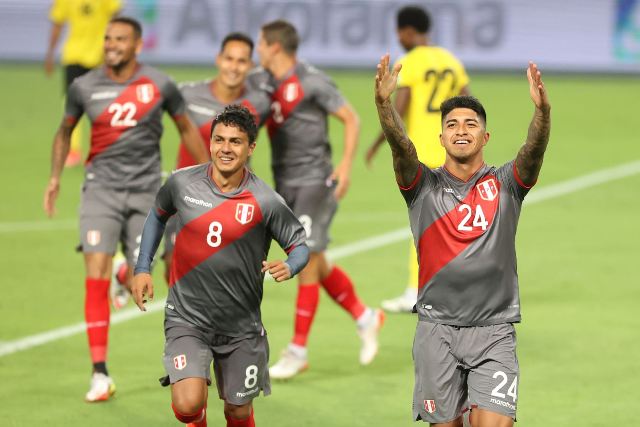 Amistoso Internacional: Perú goleó 3-0 a Jamaica en el Estadio Nacional de Lima (Fotos y Video)