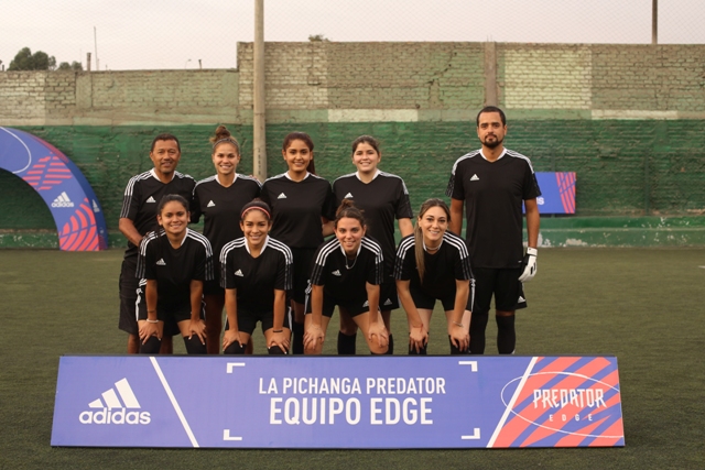 Fútbol para todas: Adidas presentó nuevos chimpunes en “Pichanga Mixta”