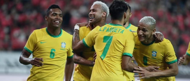 Brasil sigue reinando, Argentina se aúpa al podio