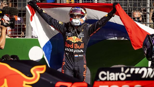 F1: GP de Francia: Max Verstappen ganador seguido por los Mercedes de Hamilton y Russell