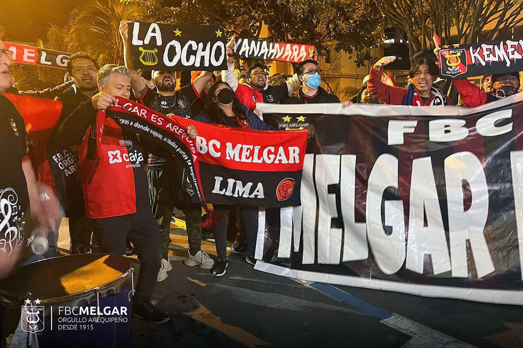 ¡Vamos León! Hinchas de Melgar toman Quito en un banderazo por la Sudamerican