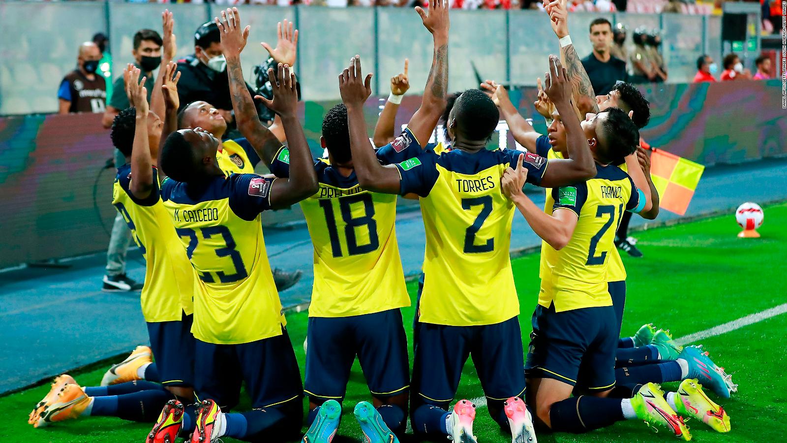 Ecuador presenta sus nuevas camisetas para el Mundial de Qatar 2022