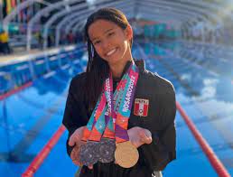 Alexia Sotomayor clasifica a la final de los 100 metros espalda en Mundial Junior de Natación