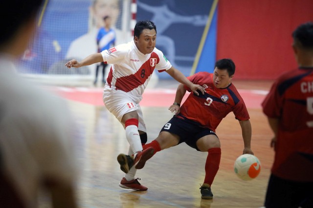 TRIUNFO HISTÓRICO: PERÚ vence a Chile en el PRIMER CLÁSICO DEL PACÍFICO en la sede Legado Videna